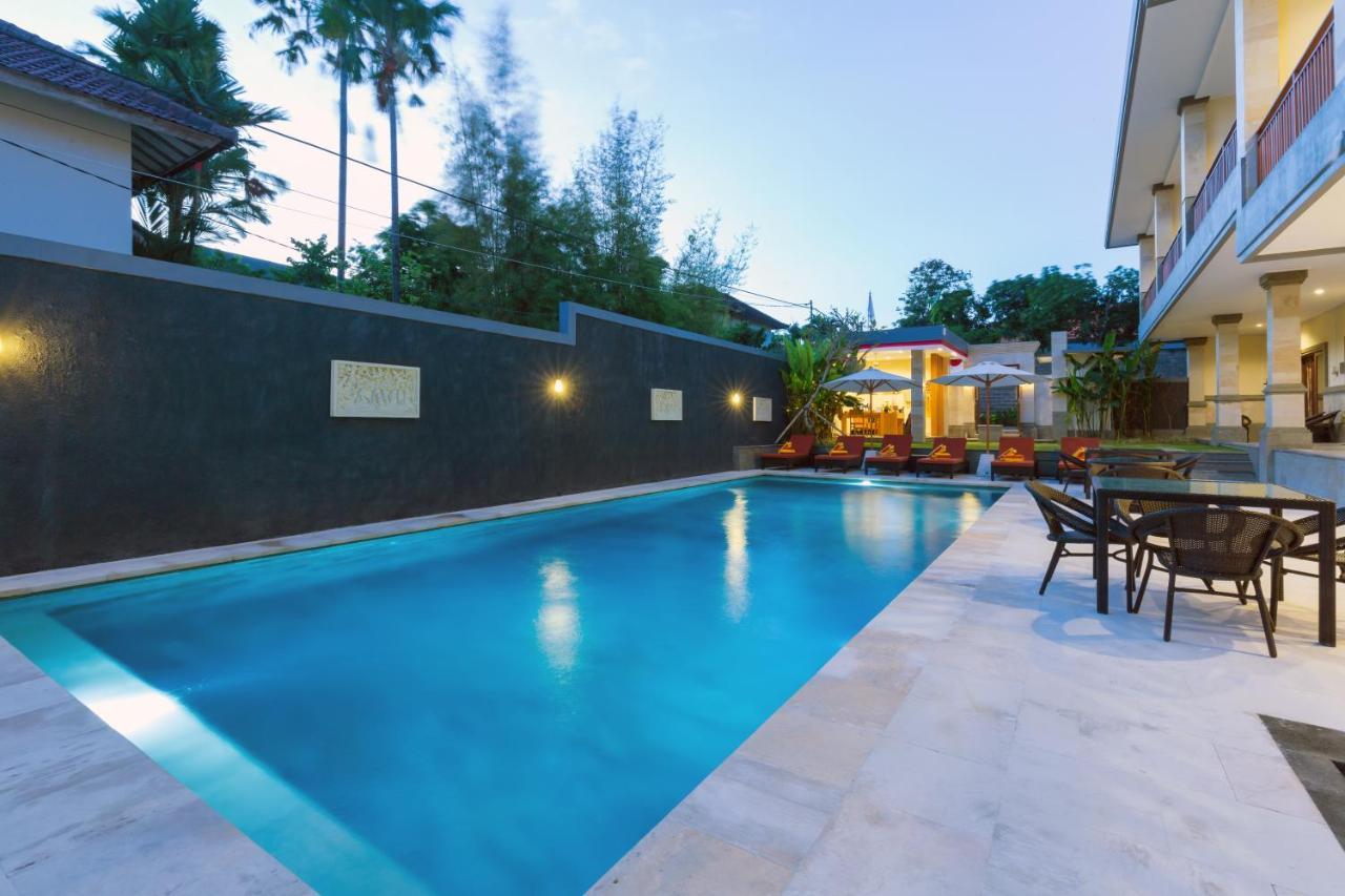 Kubu Petitenget Hotel 3*