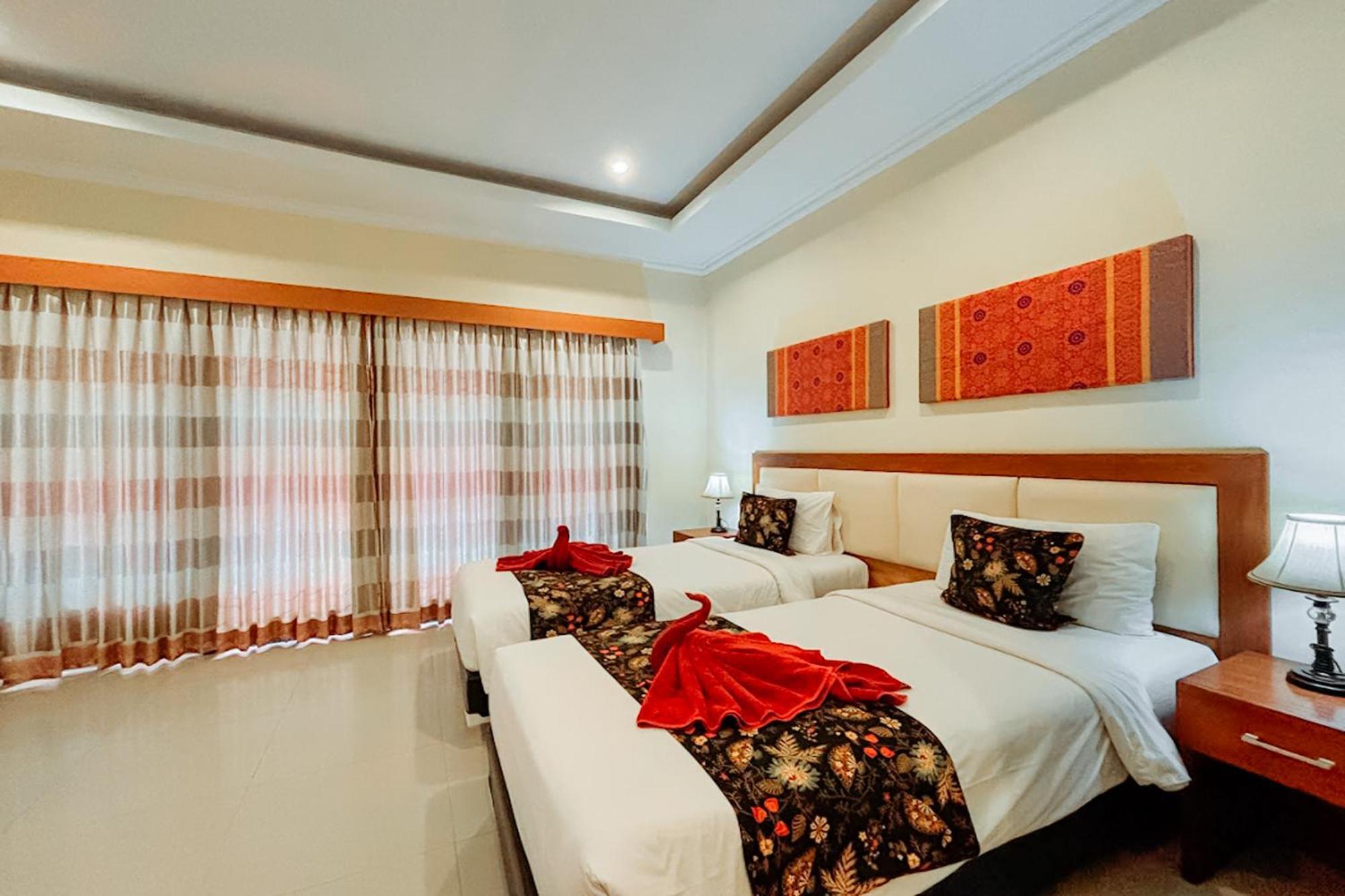 Kubu Petitenget Hotel