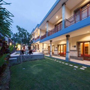 Hotel Kubu Petitenget Seminyak