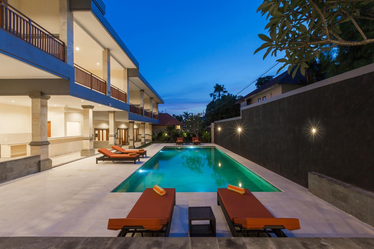 Hotel Kubu Petitenget Seminyak